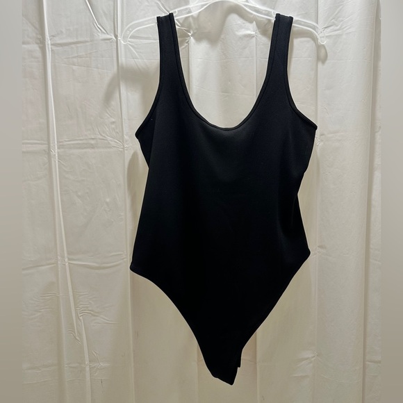 H&M Elegant Black Knit Bodysuit NWOT - Picture 4 of 5